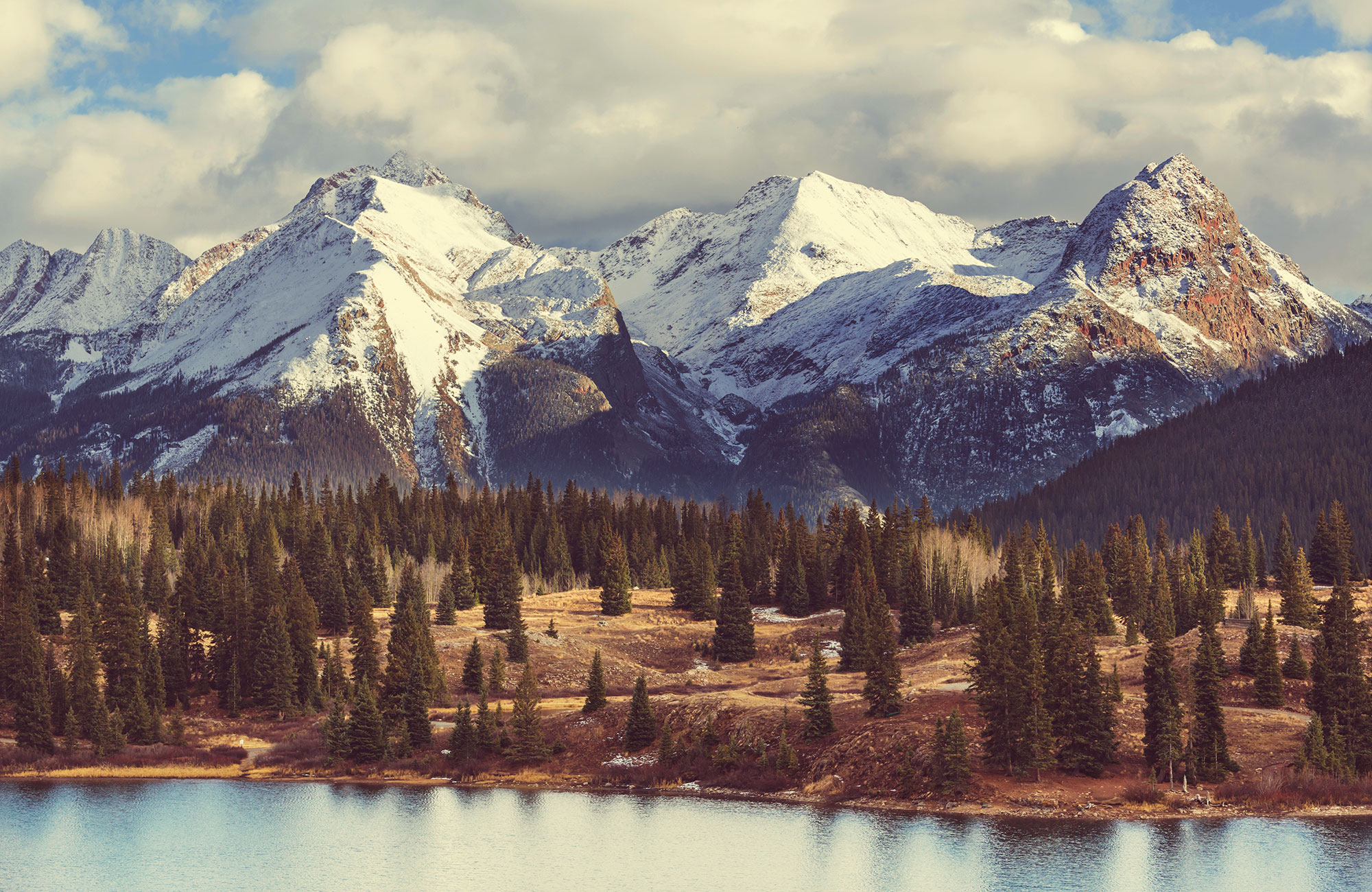 colorado-rocky-mountains-view-cover