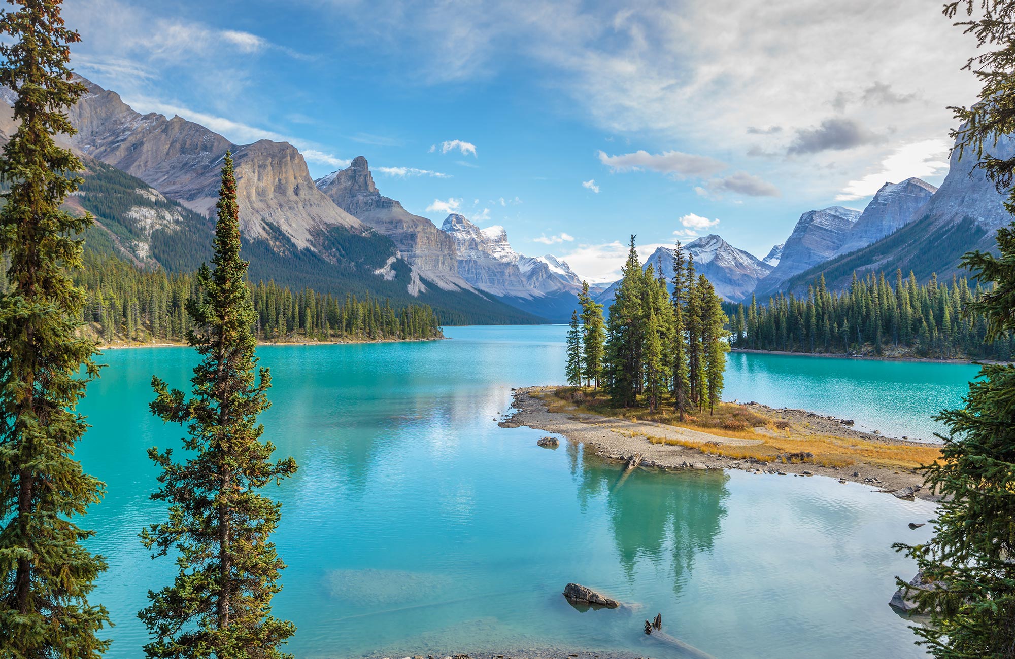Geniet van dit prachtige uitzicht bij Jasper, Alberta tijdens jouw camperreis door Canada | Huur jouw camper bij KILROY