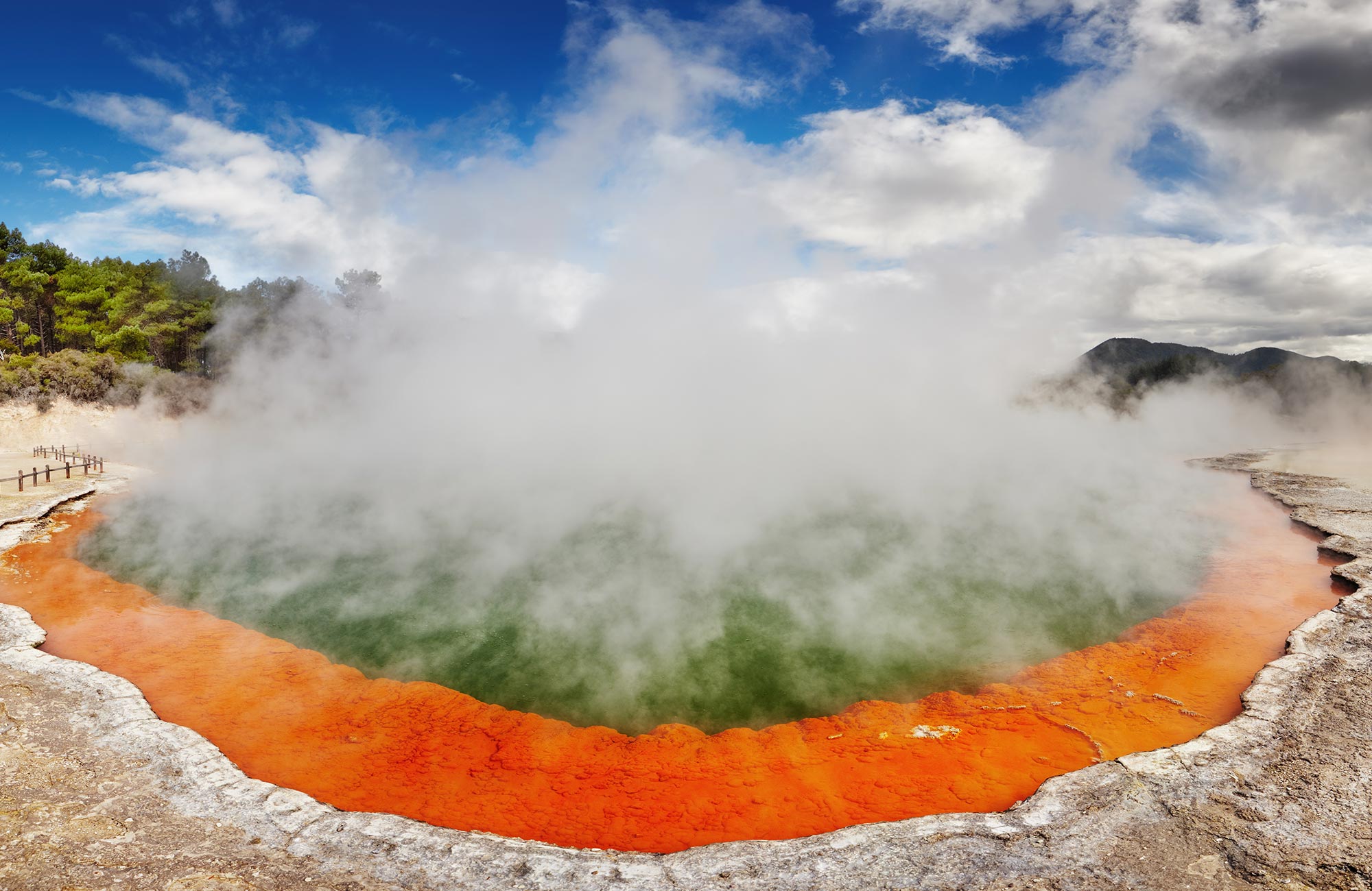 northern-island-new-zealand-rotorua-steam-cover
