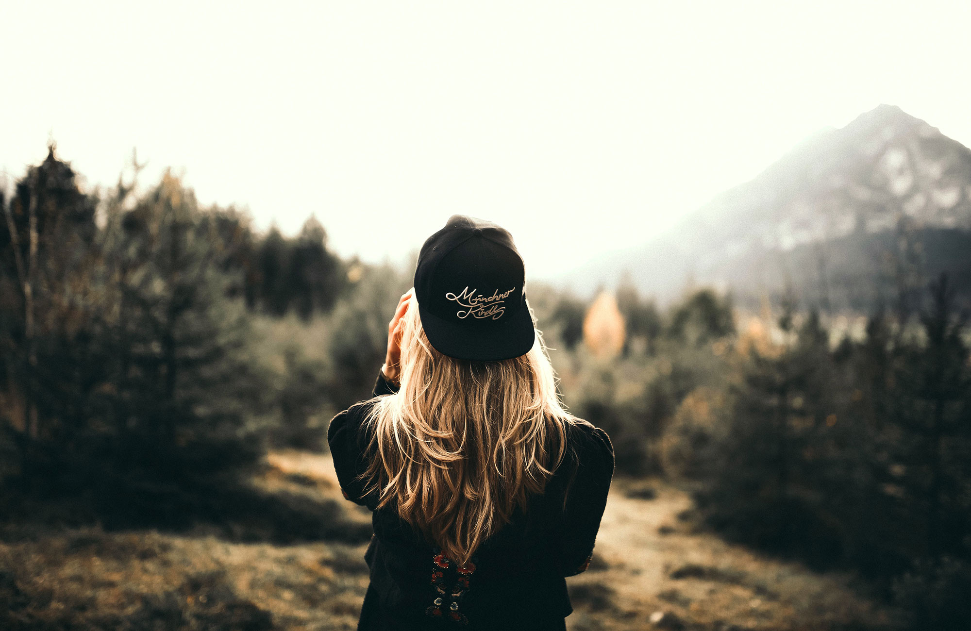 girl-with-view