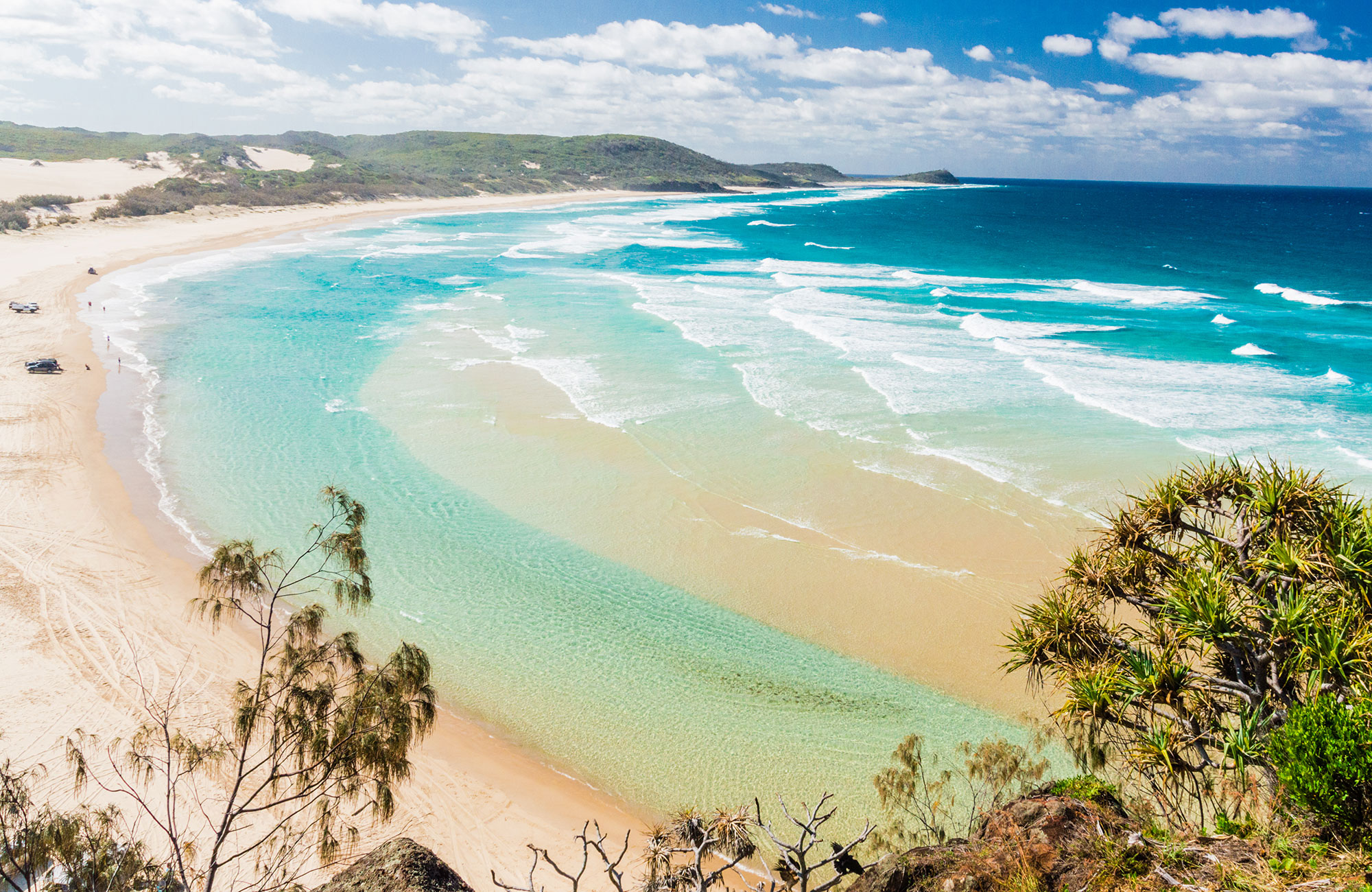 Uitzicht over de kustlijn van Fraser Island | Reizen naar Fraser Island | KILROY