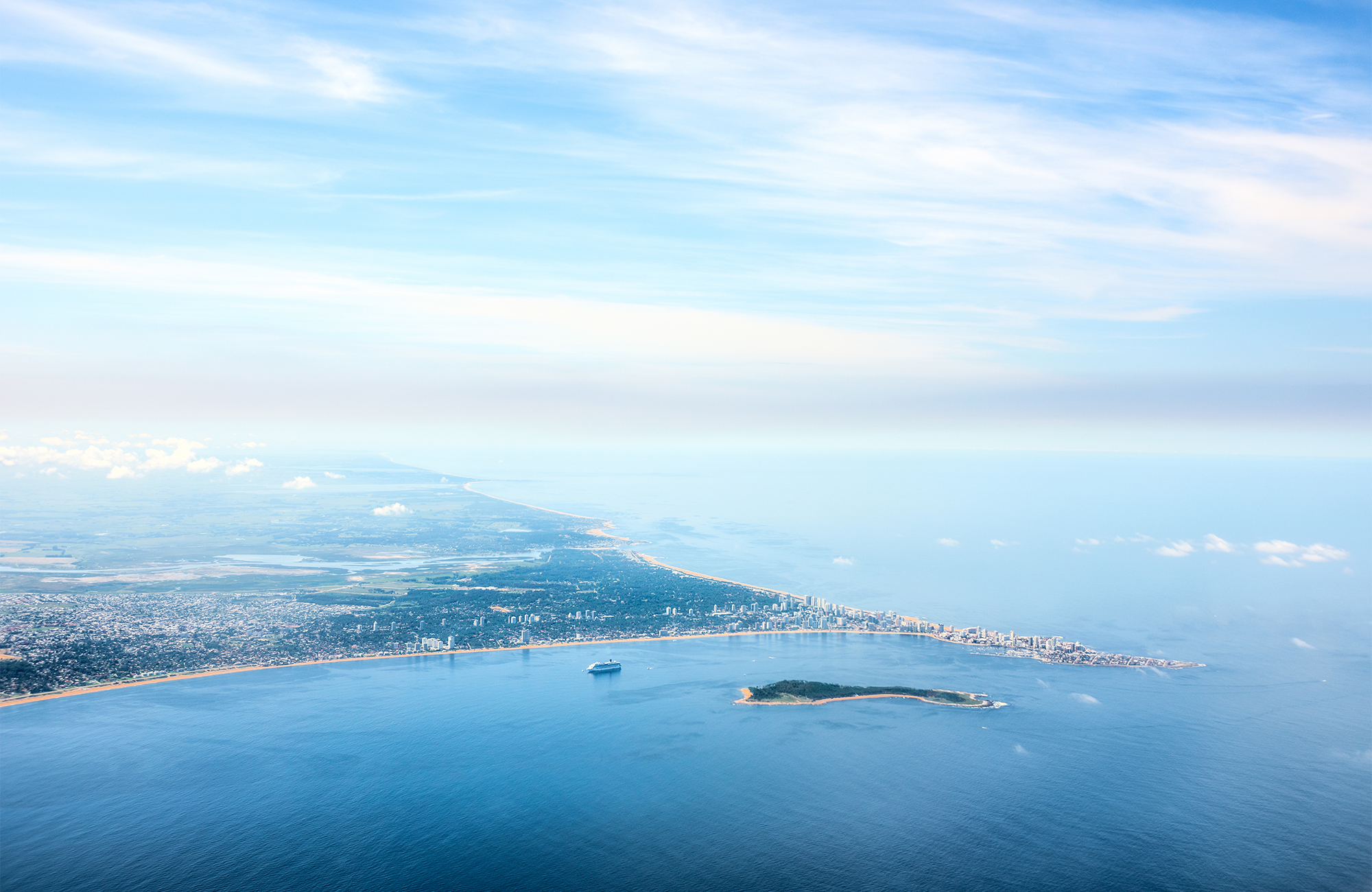 Luchtfoto van Punta del Este in Uruguay | Rondreis Uruguay | KILROY