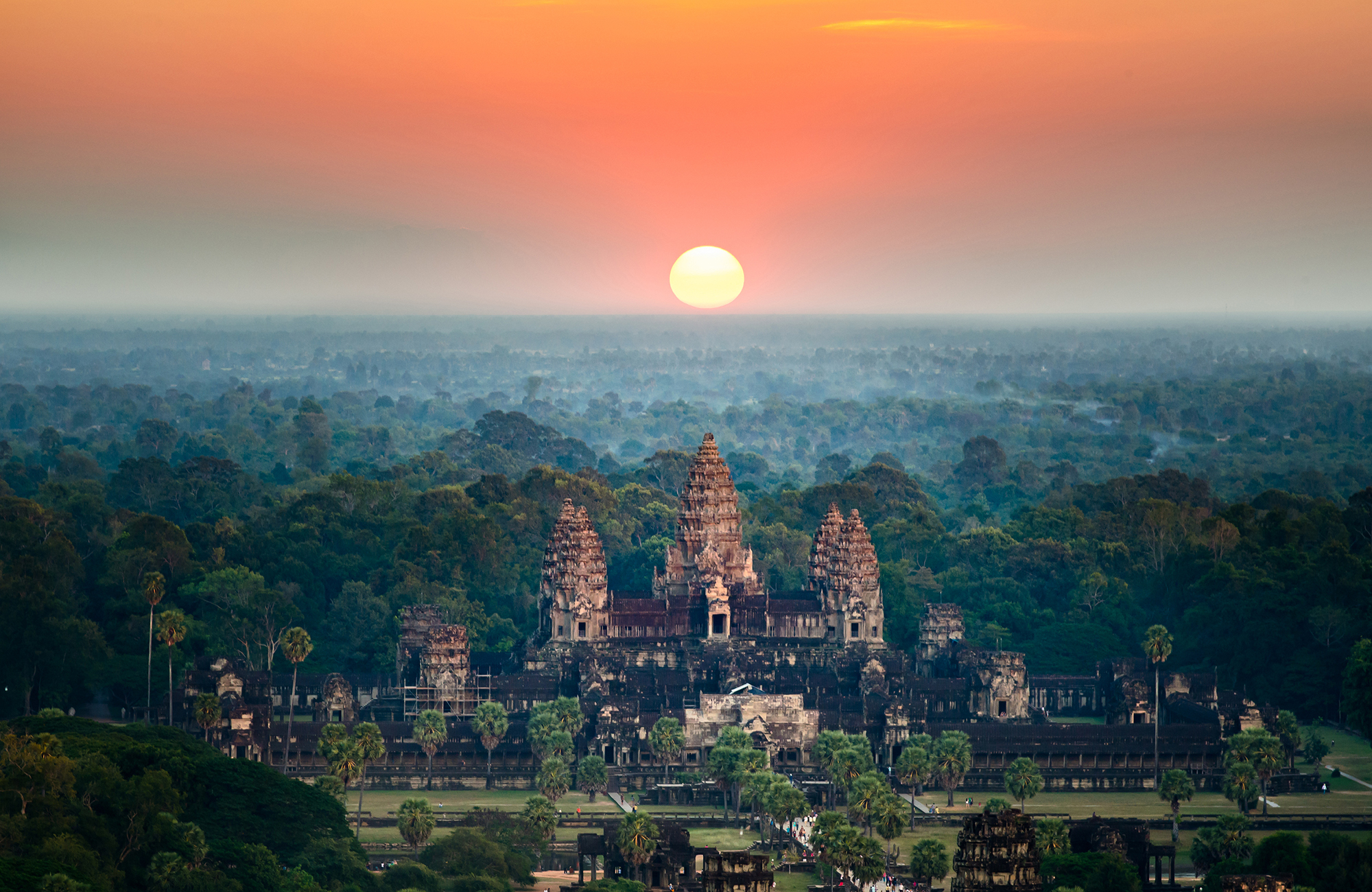 Uitzicht op Angkor Wat bij zonsopgang | KILROY