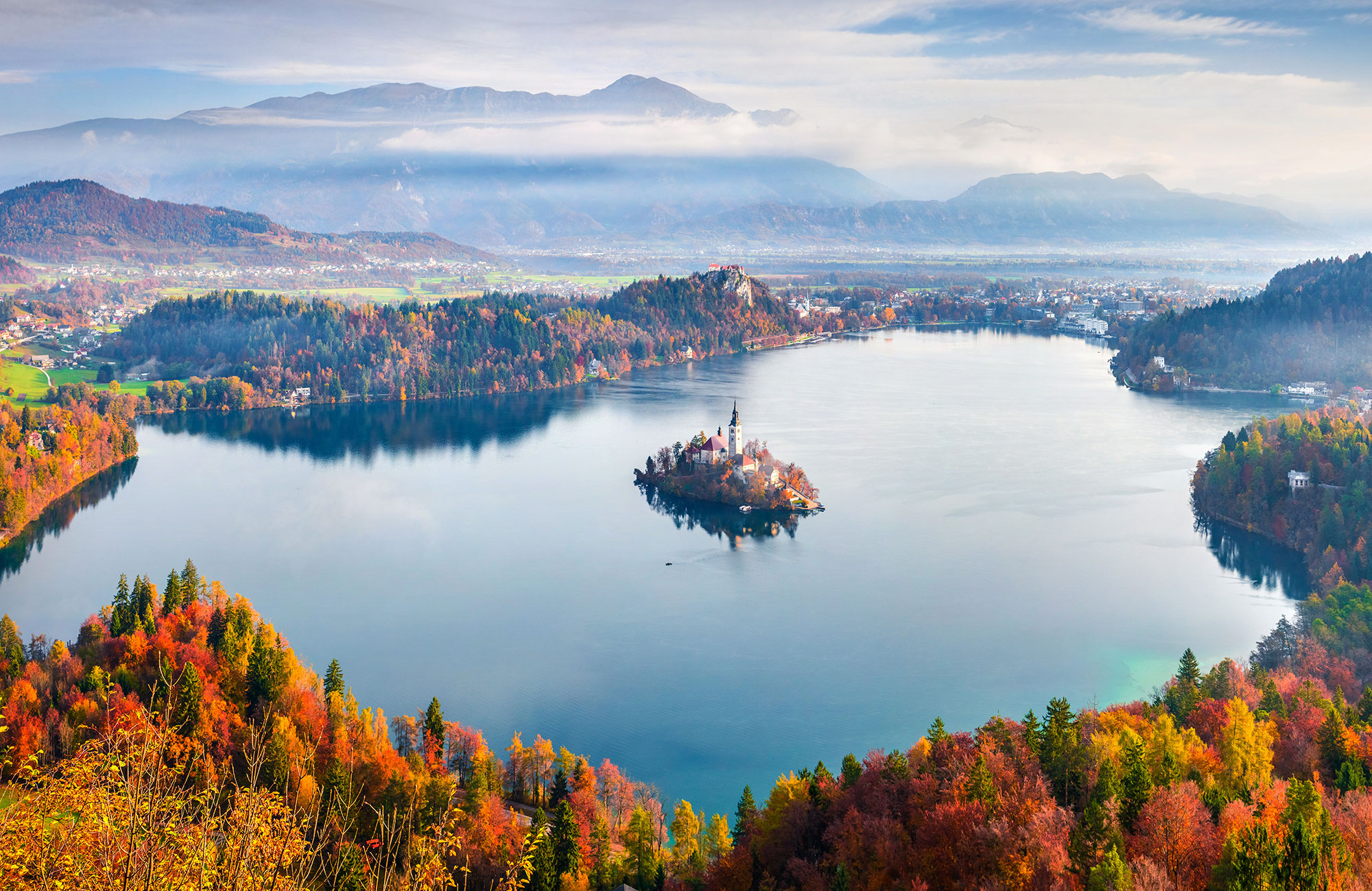 Uitzicht op Lake Bled, Slovenië | Reizen naar de Balkan | KILROY