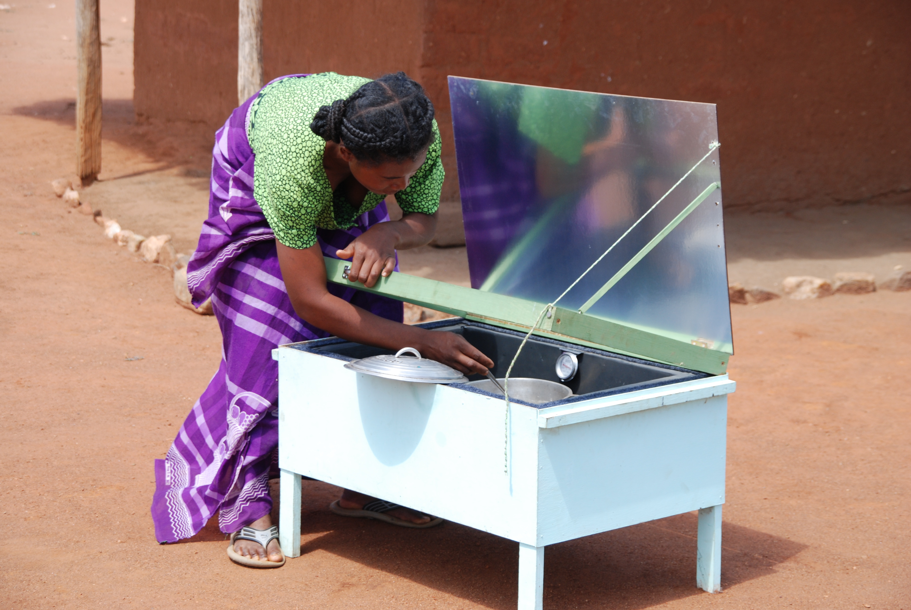 Myclimate Solar Cooker