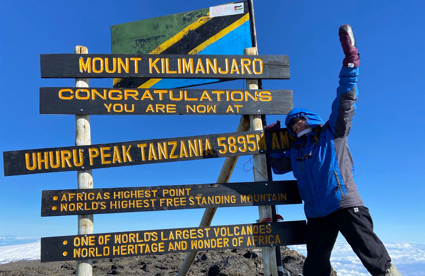 Bord van de Mt Kilimanjaro in Tanzania - KILROY